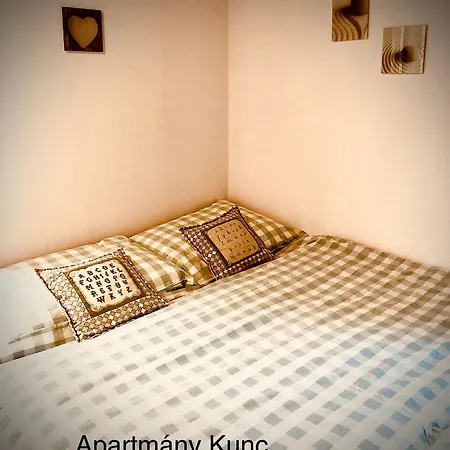 Kunc *